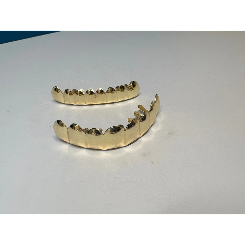 Gold Tone Plain Polished Grillz Set Top and Bottom Adjustable Teeth